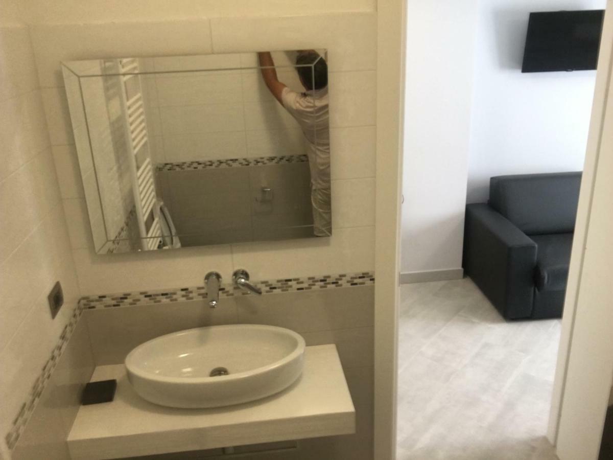 فندق Le Divine Di Via Olivieri - Reception Via Xxv Aprile 5 ليفانتو المظهر الخارجي الصورة